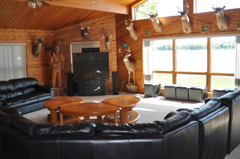 Whispering Cedars Lodge